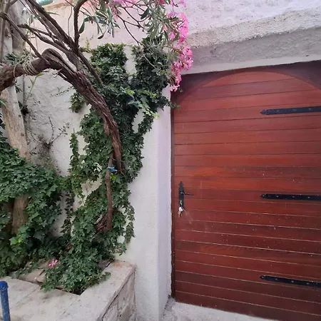 Mala Kuca Od Soli Pokraj Mora 4 Osobe Holiday home *